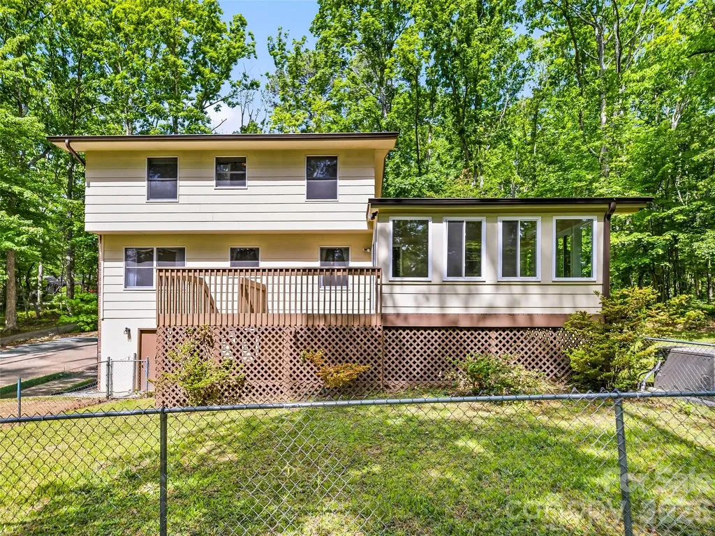 11 Woodmere Drive Arden NC 28704