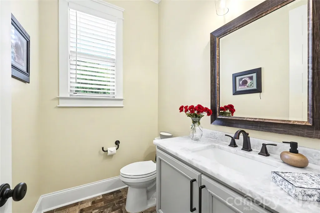 24 Oak Street Belmont NC 28012
