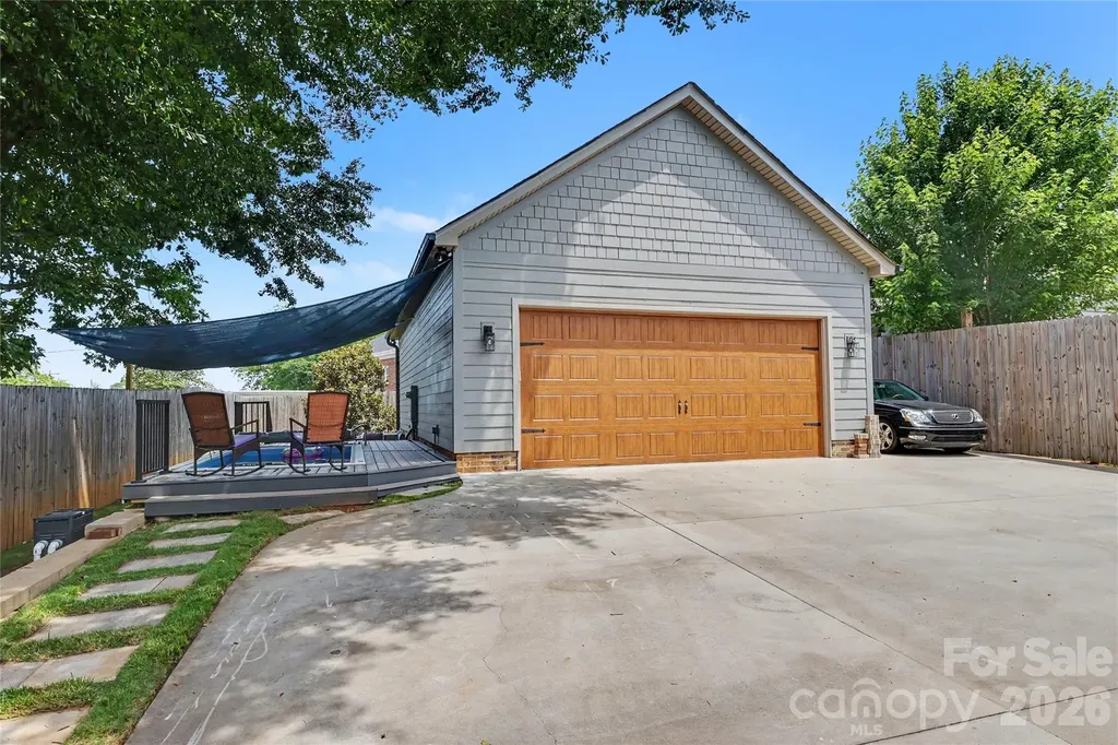 24 Oak Street Belmont NC 28012