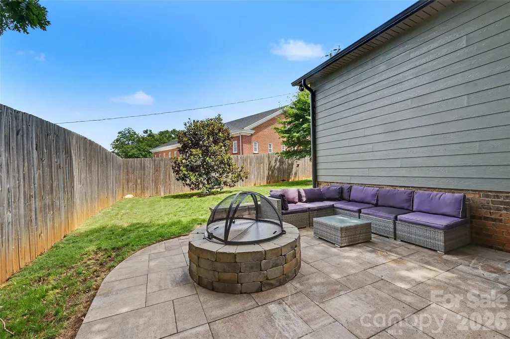 24 Oak Street Belmont NC 28012