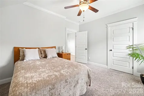 24 Oak Street Belmont NC 28012