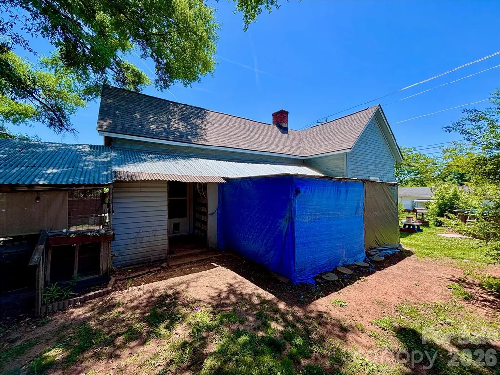 126 West Street Ellenboro NC 28040