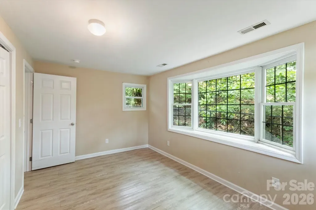 407 W Main Street Brevard NC 28712