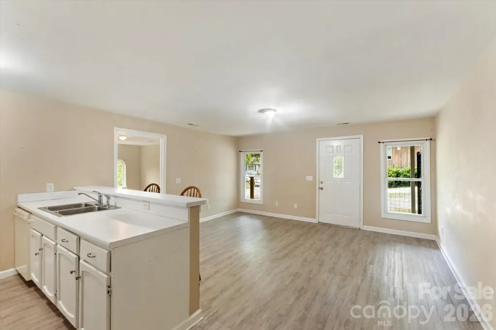 407 W Main Street Brevard NC 28712