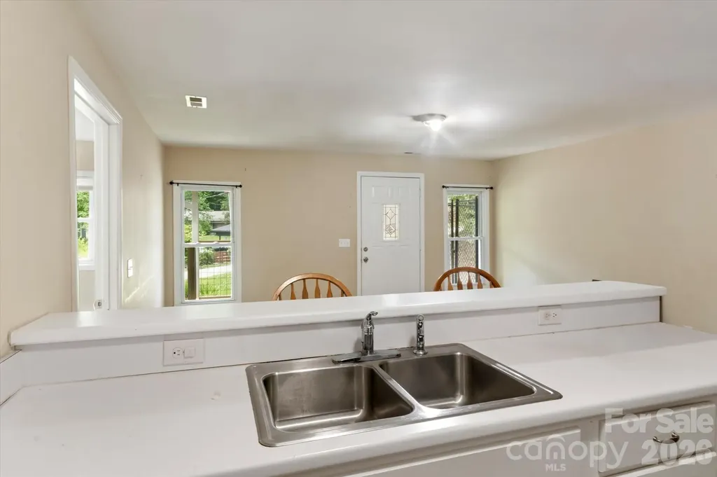 407 W Main Street Brevard NC 28712