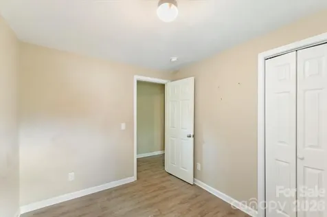 407 W Main Street Brevard NC 28712