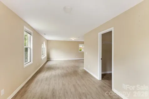 407 W Main Street Brevard NC 28712
