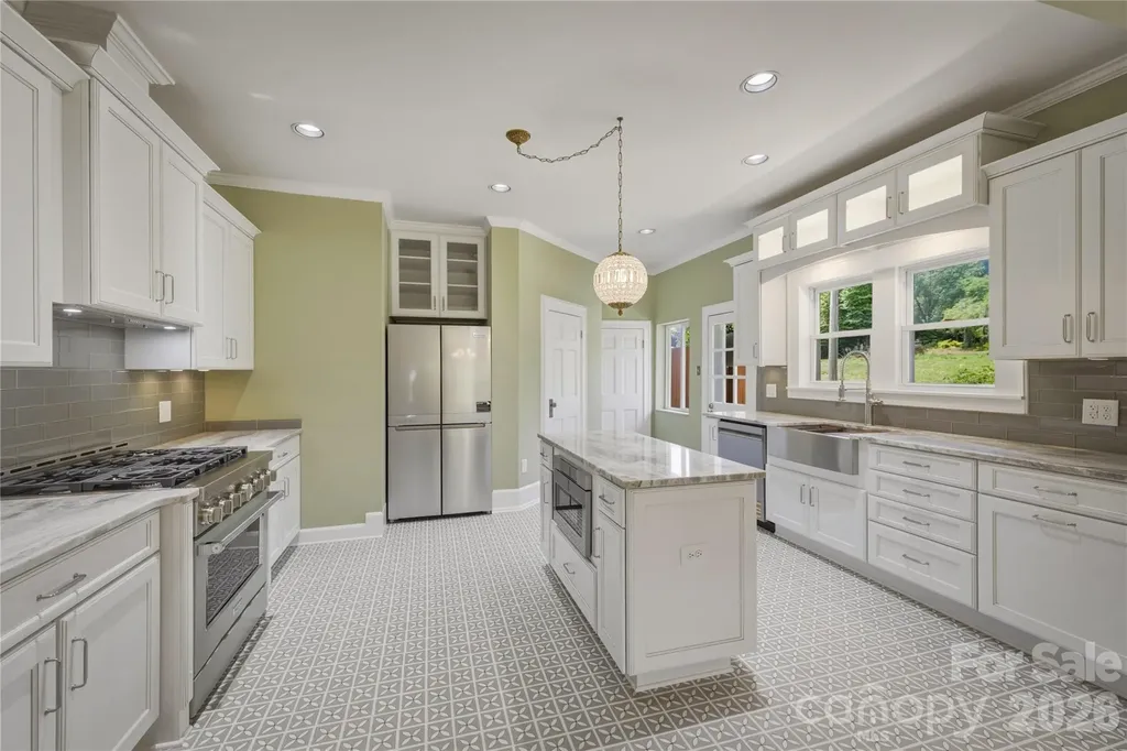 311 West Union Street Morganton NC 28655