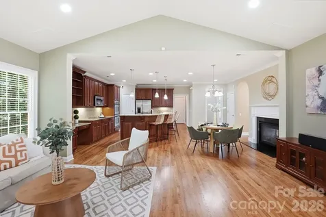 11649 James Richard Drive Charlotte NC 28277
