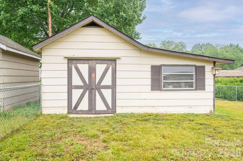 4012 Allison Street Hickory NC 28601
