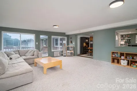 4012 Allison Street Hickory NC 28601