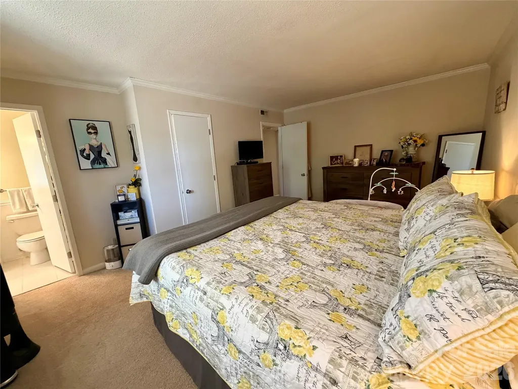 3100 Heathstead Place Charlotte NC 28210