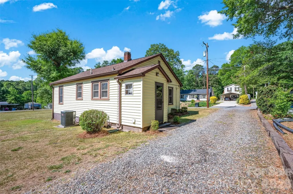 320 Cook Street Mooresville NC 28115