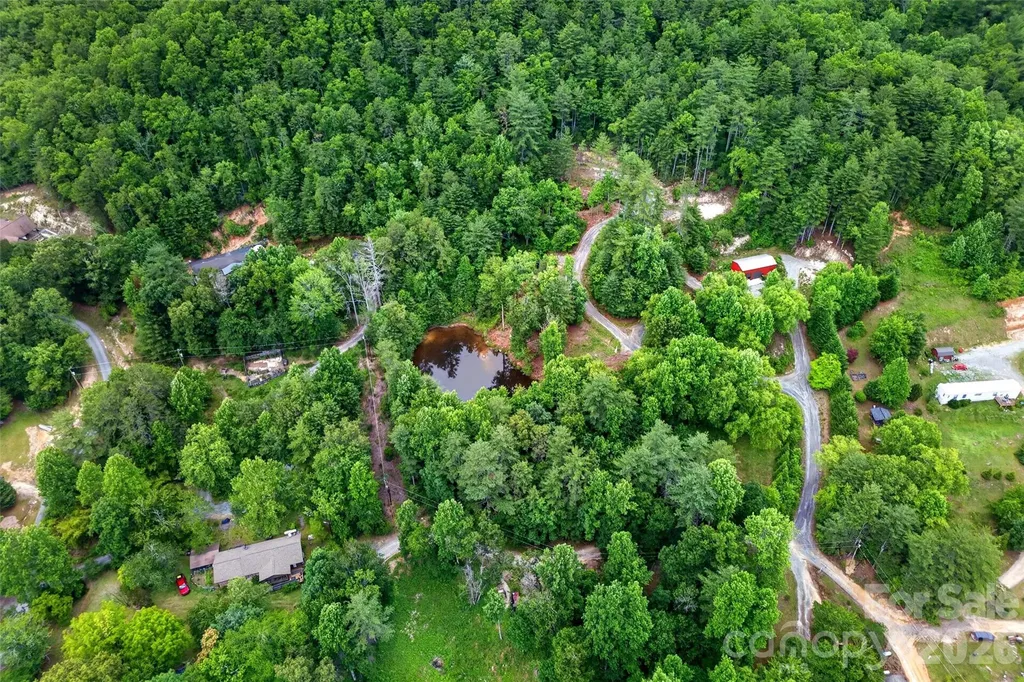 259 East Lester Lane Hendersonville NC 28739