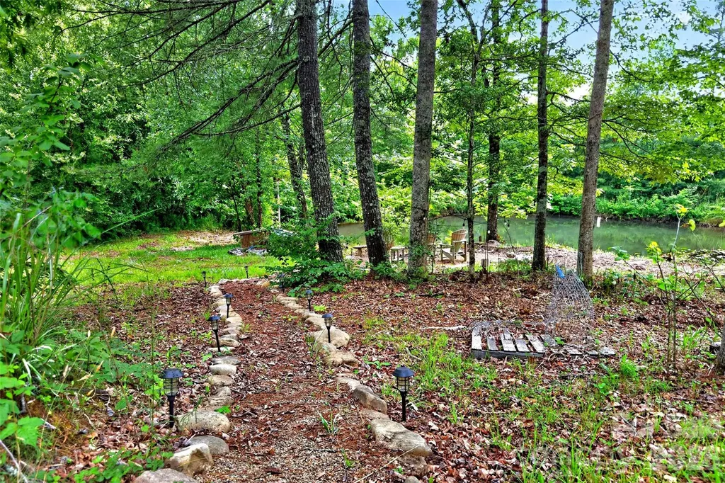 259 East Lester Lane Hendersonville NC 28739