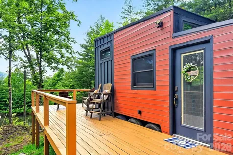 259 East Lester Lane Hendersonville NC 28739