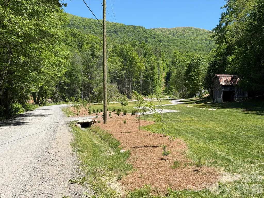 25 Buck Ridge Road Fairview NC 28730