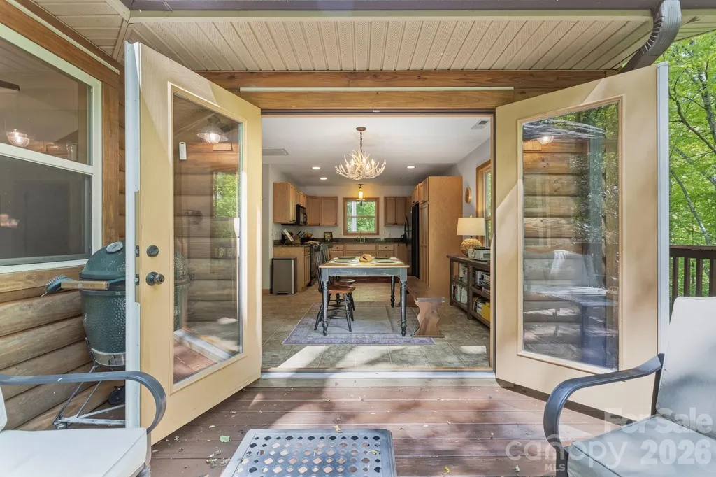 500 Winter Star Road Burnsville NC 28714