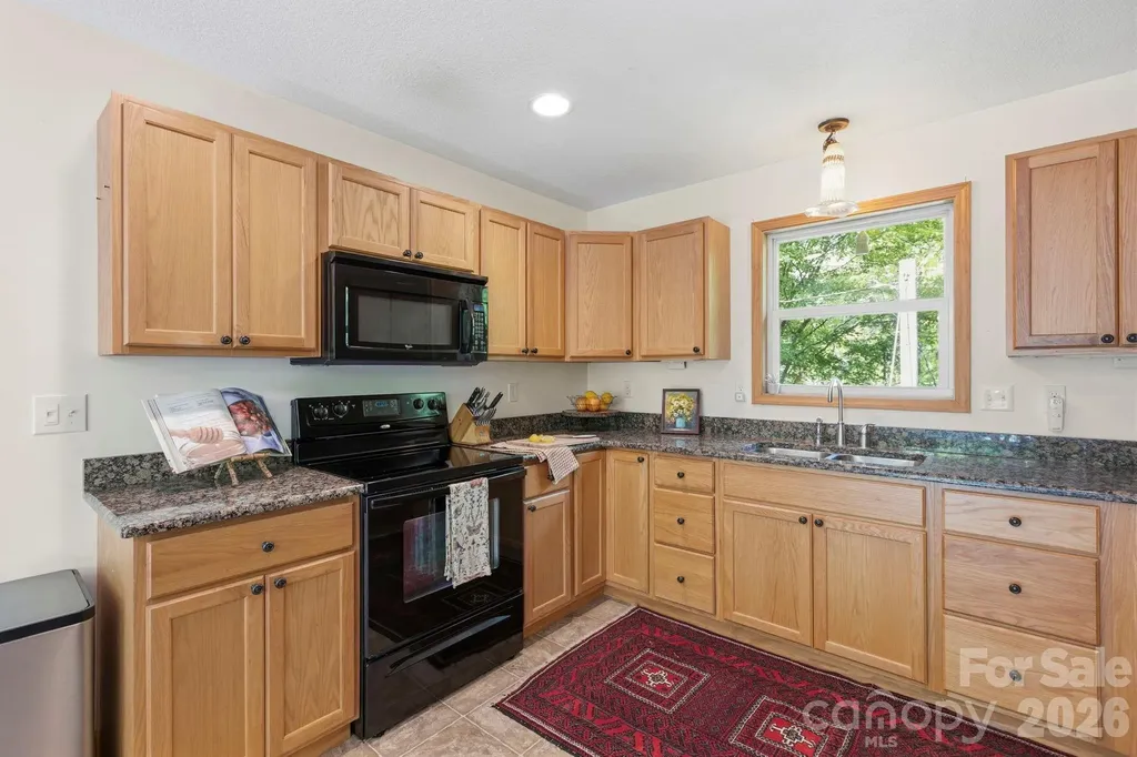 500 Winter Star Road Burnsville NC 28714
