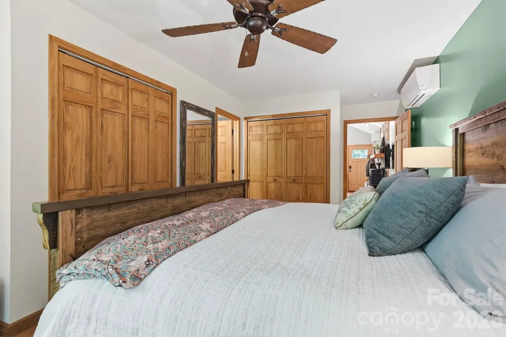 500 Winter Star Road Burnsville NC 28714