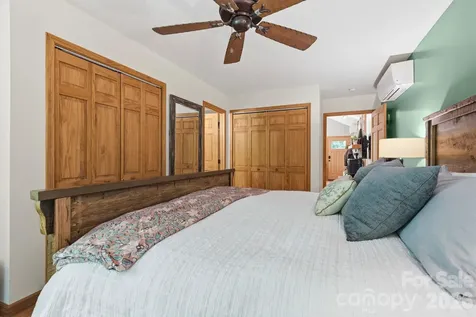 500 Winter Star Road Burnsville NC 28714