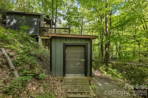 500 Winter Star Road Burnsville NC 28714