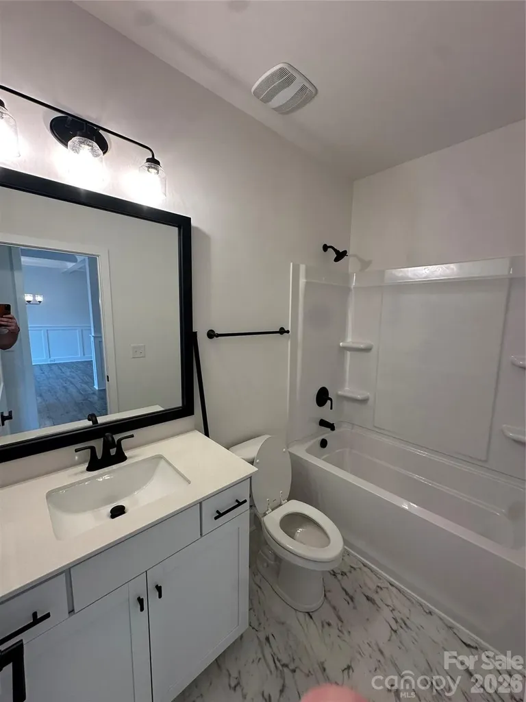 5122 Colchester Court Catawba NC 28609