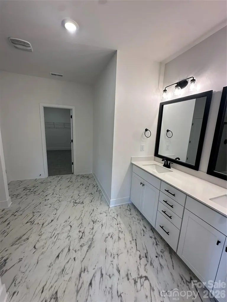 5122 Colchester Court Catawba NC 28609