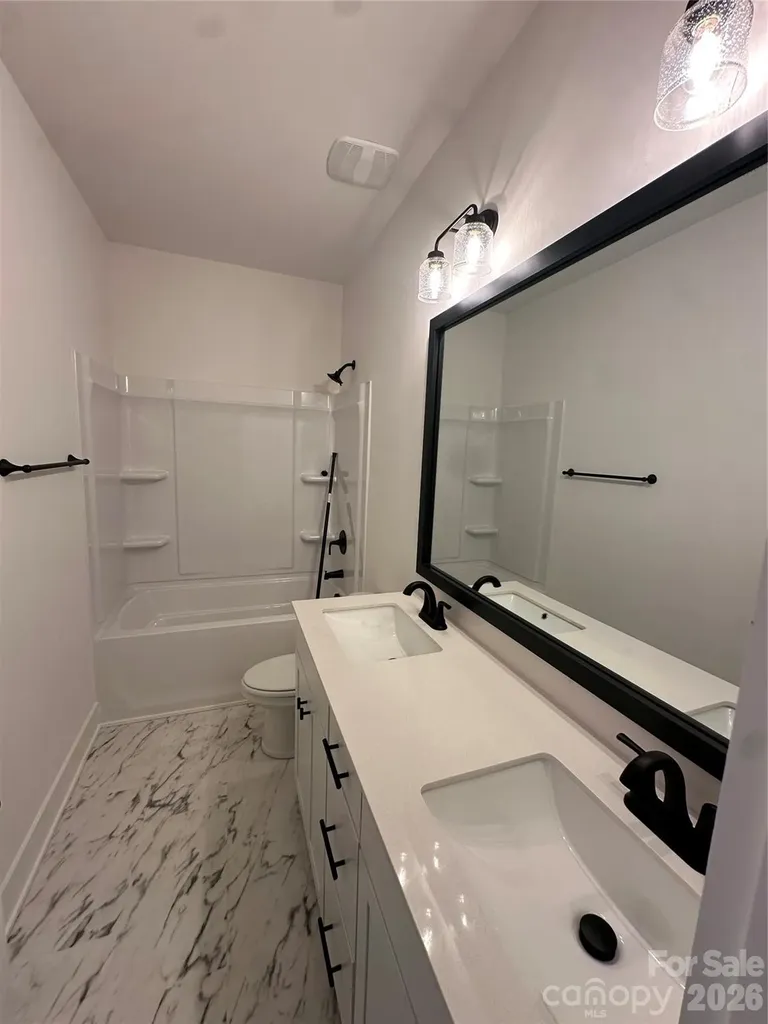 5122 Colchester Court Catawba NC 28609
