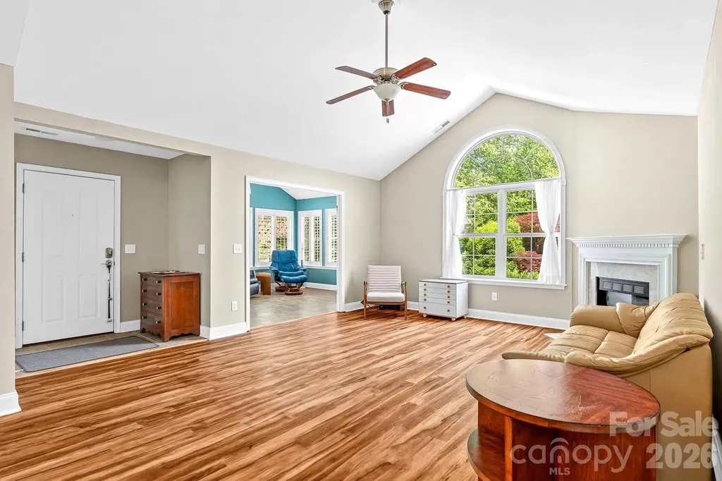 60 Mountain Meadow Circle Weaverville NC 28787