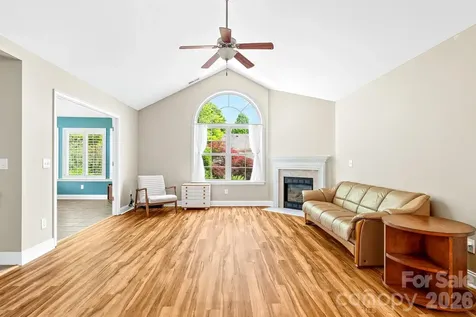 60 Mountain Meadow Circle Weaverville NC 28787