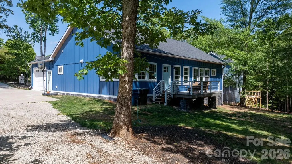 3813 54th Avenue NE Hickory NC 28601
