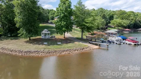 3813 54th Avenue NE Hickory NC 28601