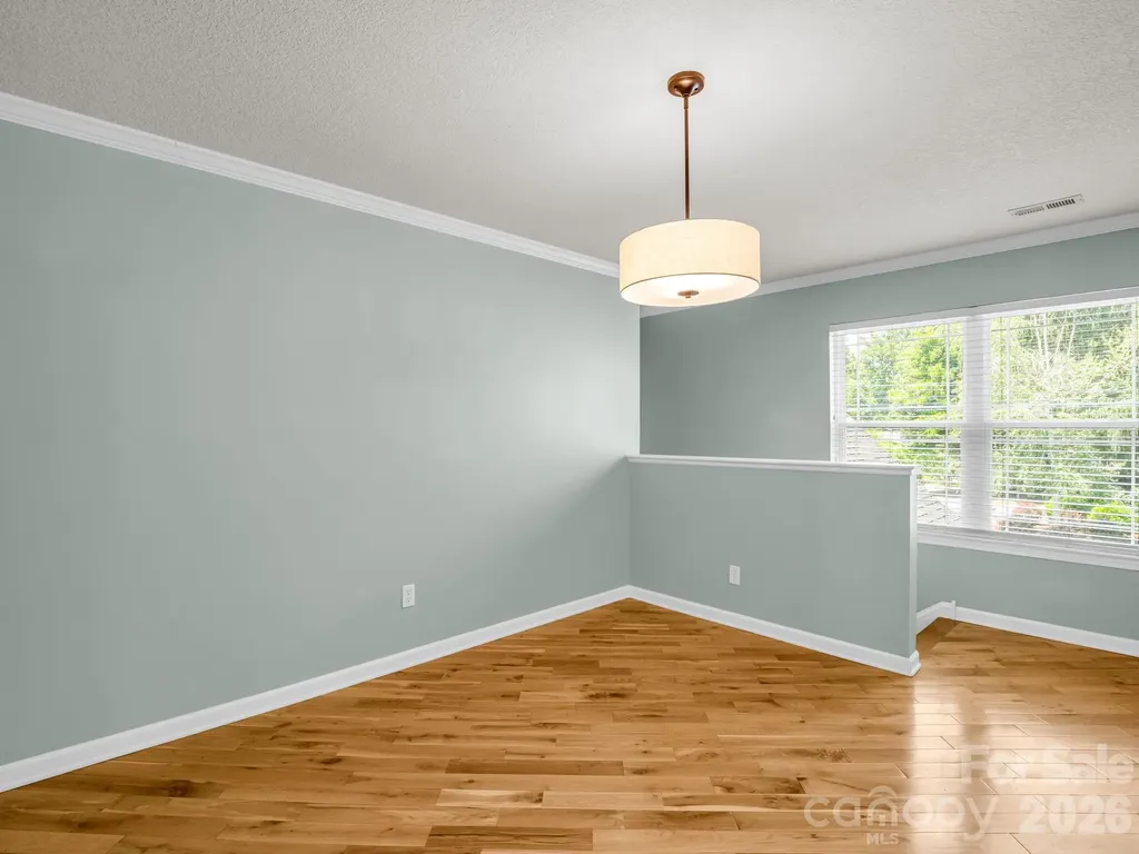 4 Rathfarnham Road Asheville NC 28803