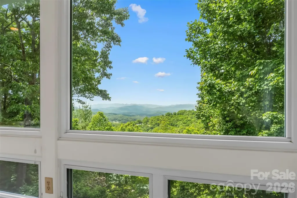 120 Eagle Rock Trail Hendersonville NC 28739
