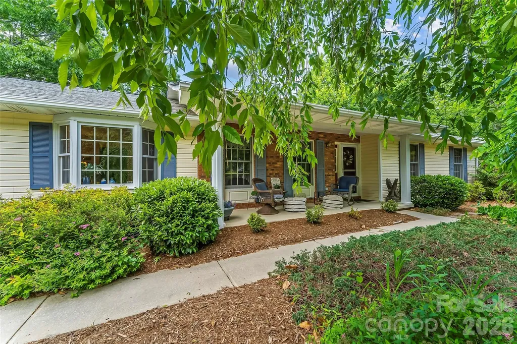 120 Eagle Rock Trail Hendersonville NC 28739