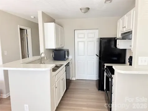 1063 Triece Lane Charlotte NC 28215