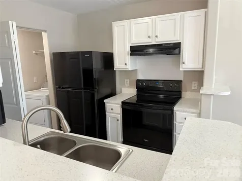 1063 Triece Lane Charlotte NC 28215