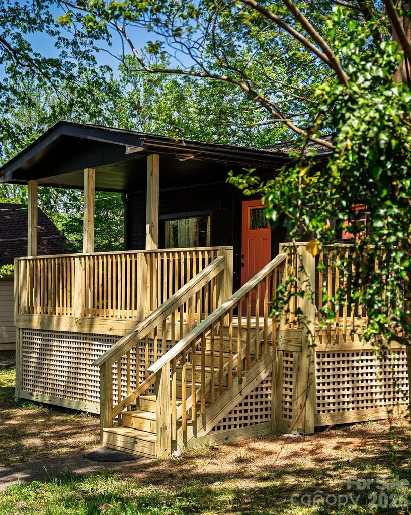17 Springdale Avenue Asheville NC 28803