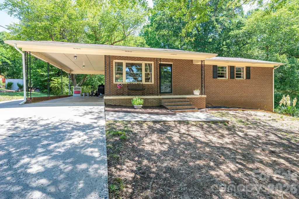 636 Poplar Drive Shelby NC 28152