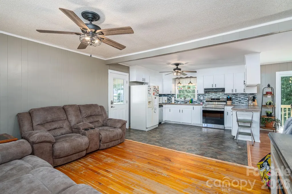 636 Poplar Drive Shelby NC 28152