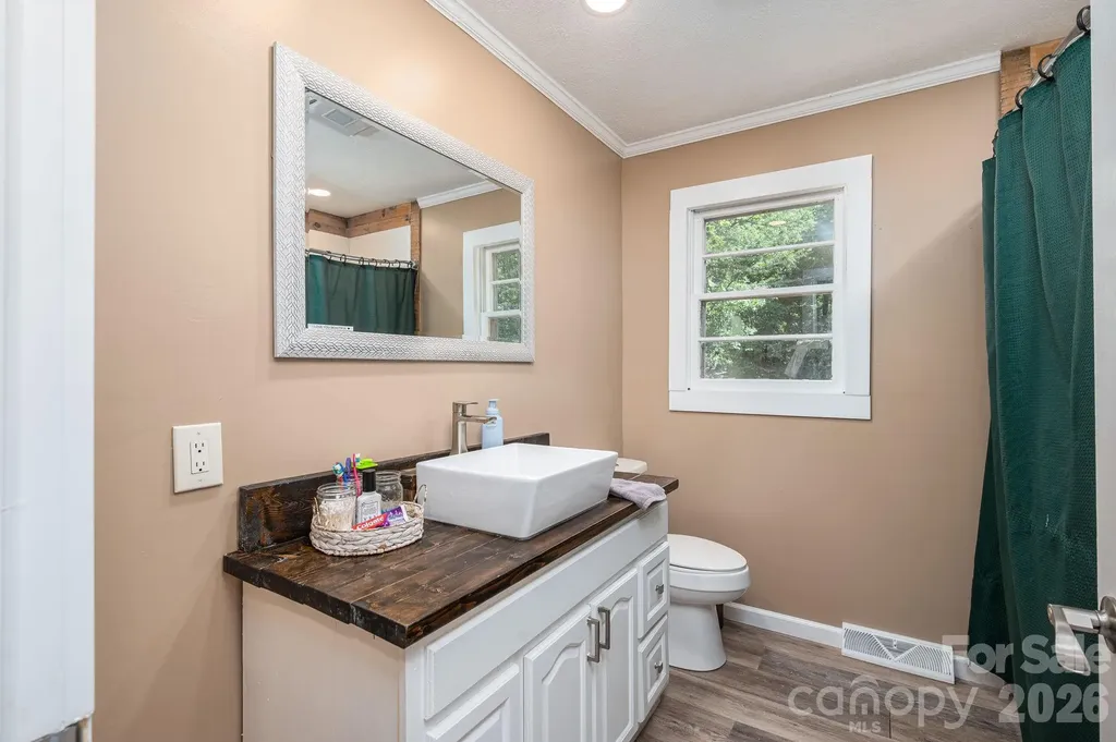 636 Poplar Drive Shelby NC 28152