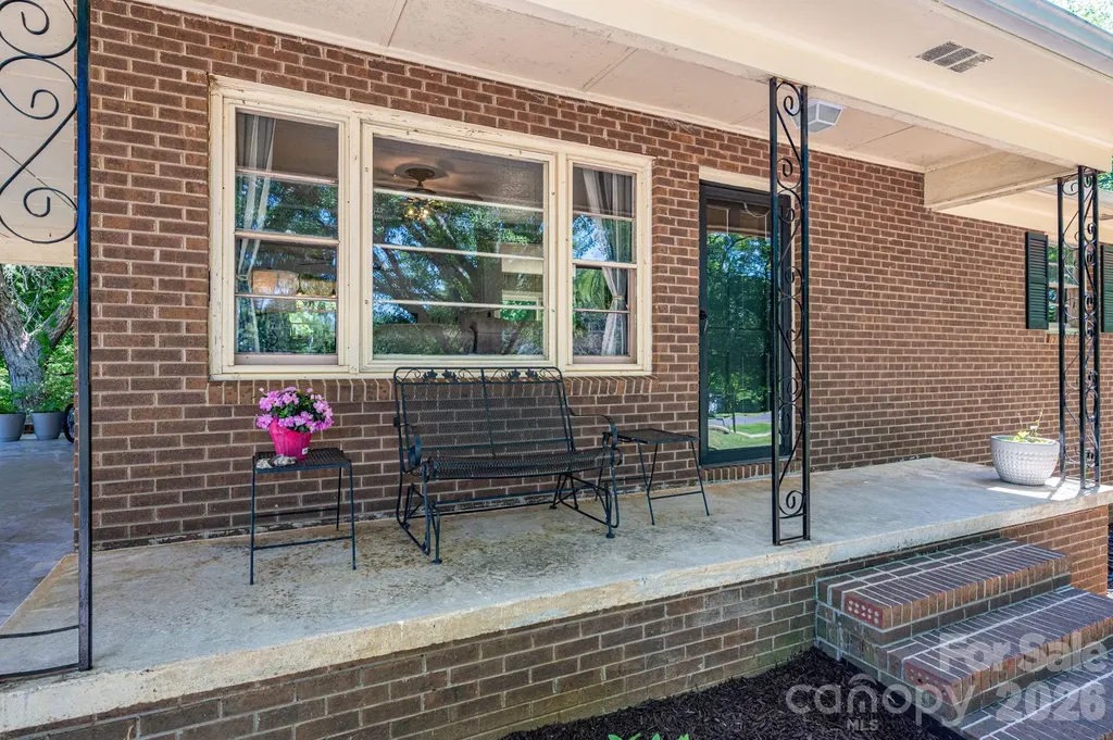 636 Poplar Drive Shelby NC 28152