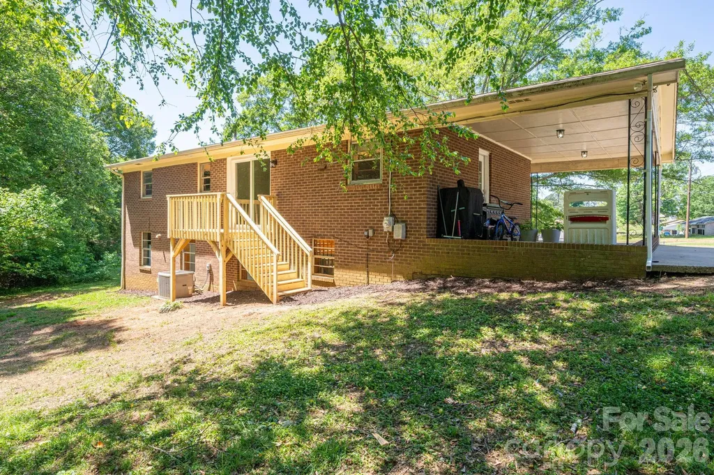 636 Poplar Drive Shelby NC 28152