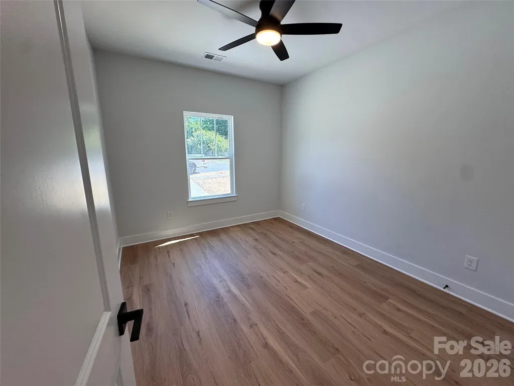 405 N Firestone Street Gastonia NC 28052