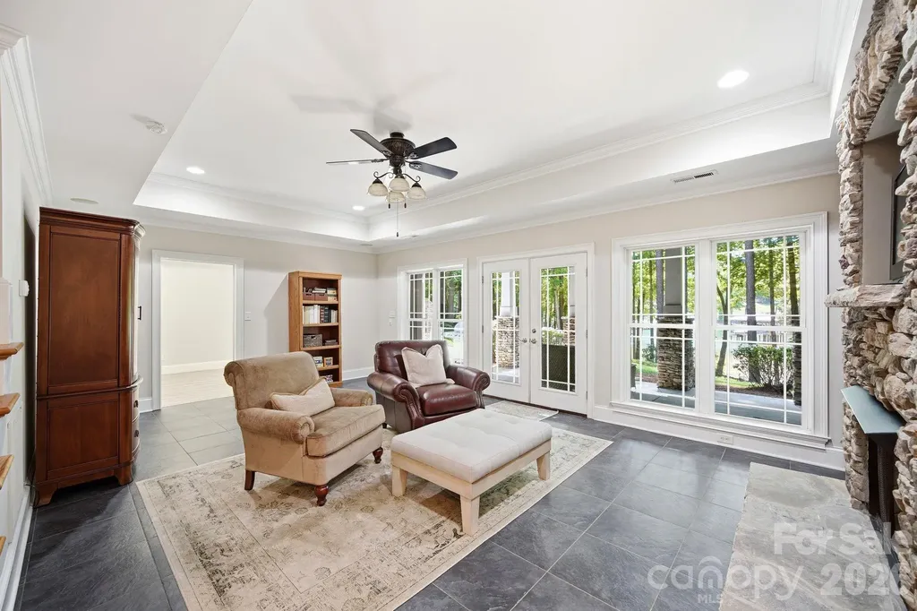 7592 Cottonwood Drive Denver NC 28037
