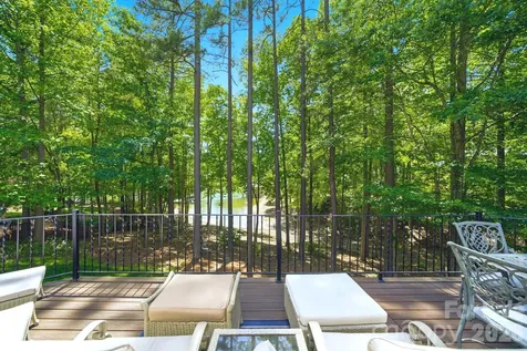 7592 Cottonwood Drive Denver NC 28037