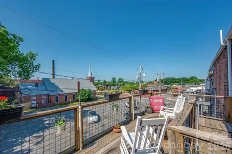 138 E Main Street Forest City NC 28043