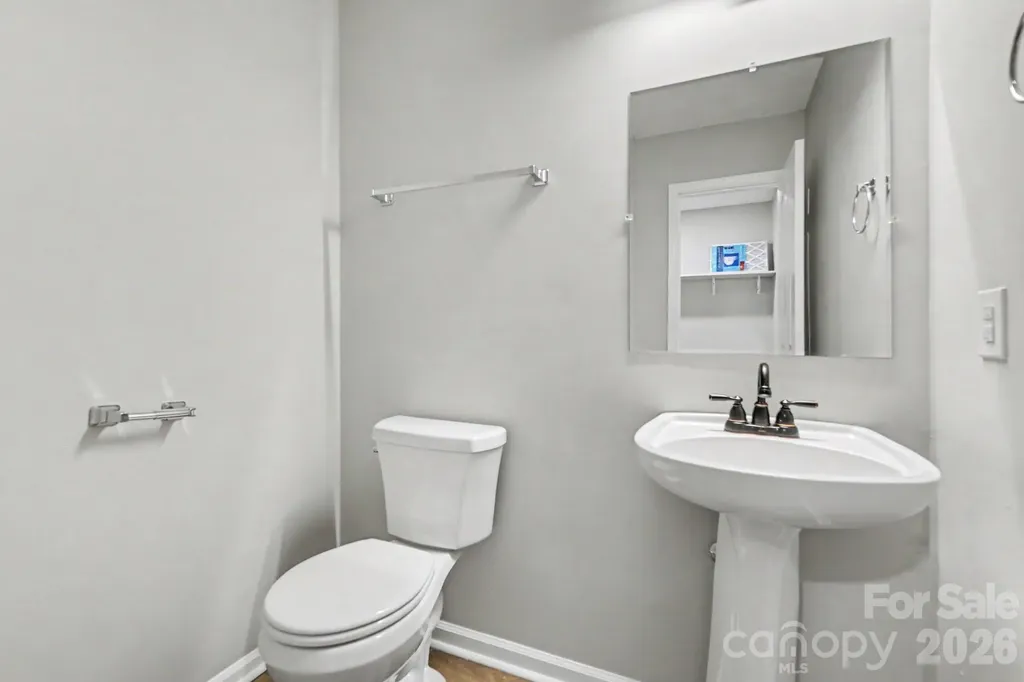 15331 Dehavilland Drive Charlotte NC 28278