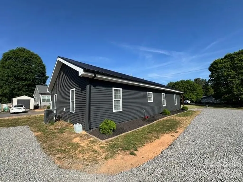 364 Carolina Avenue Marion NC 28752